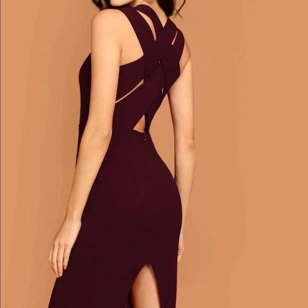 Burgundy Criss Cross back slit bodycon dress
